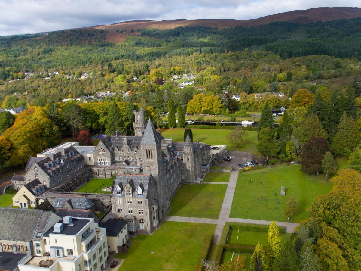 Old School Apartments With A View Fort Augustus Exterior foto